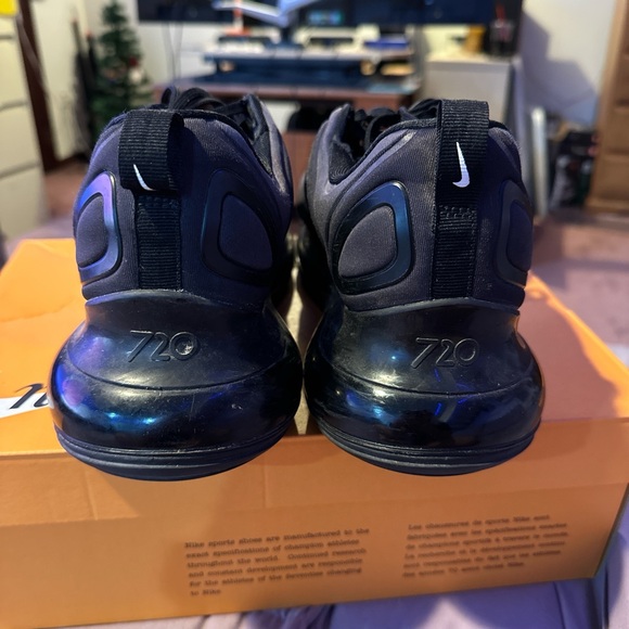 All Black Nike 720s🖤 - Picture 2 of 6